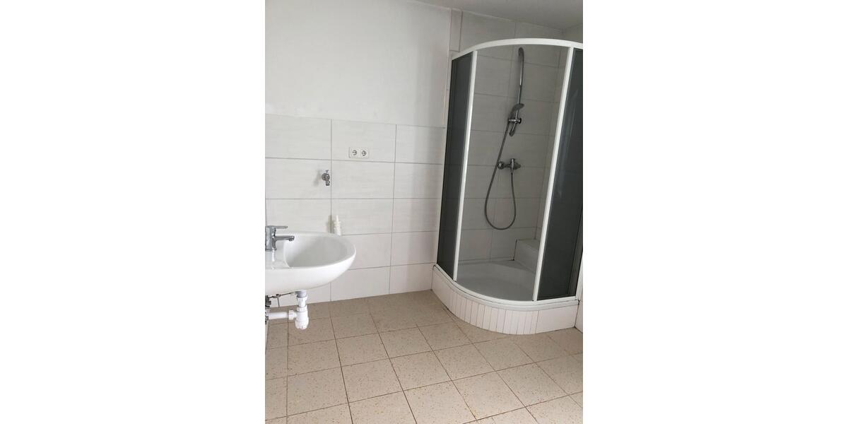Erdgeschoßwohnung Bad Wildungen - 1 Zimmer, 75 m&sup2;, 830&euro; | Angebot:26551703