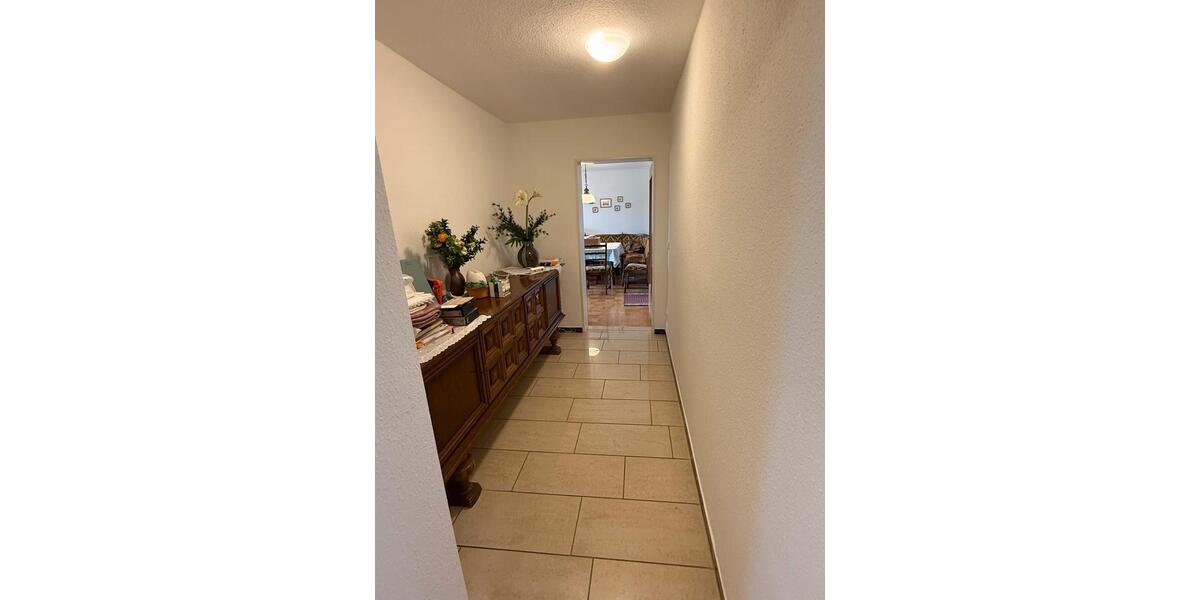 Etagenwohnung Nattheim - 3 Zimmer, 100 m&sup2;, 900&euro; | Angebot:25760611