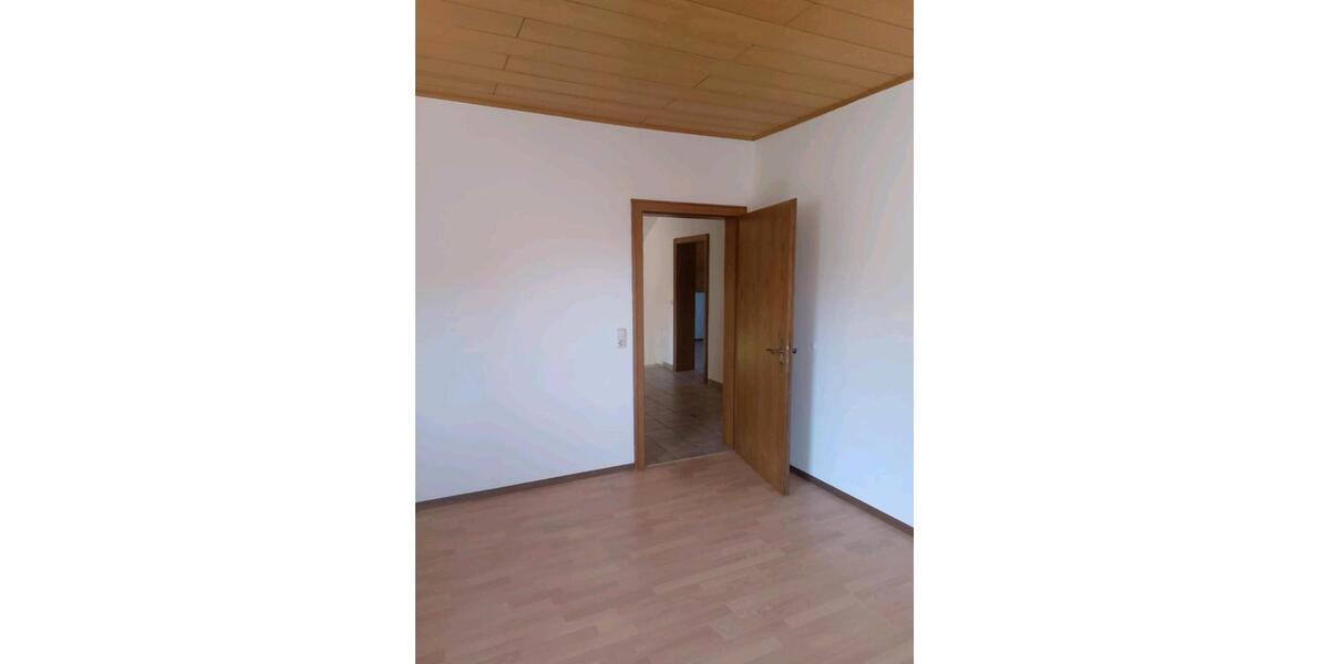 Einfamilienhaus Straubing - 5 Zimmer, 154 m&sup2;, 1.300&euro; | Angebot:26408422