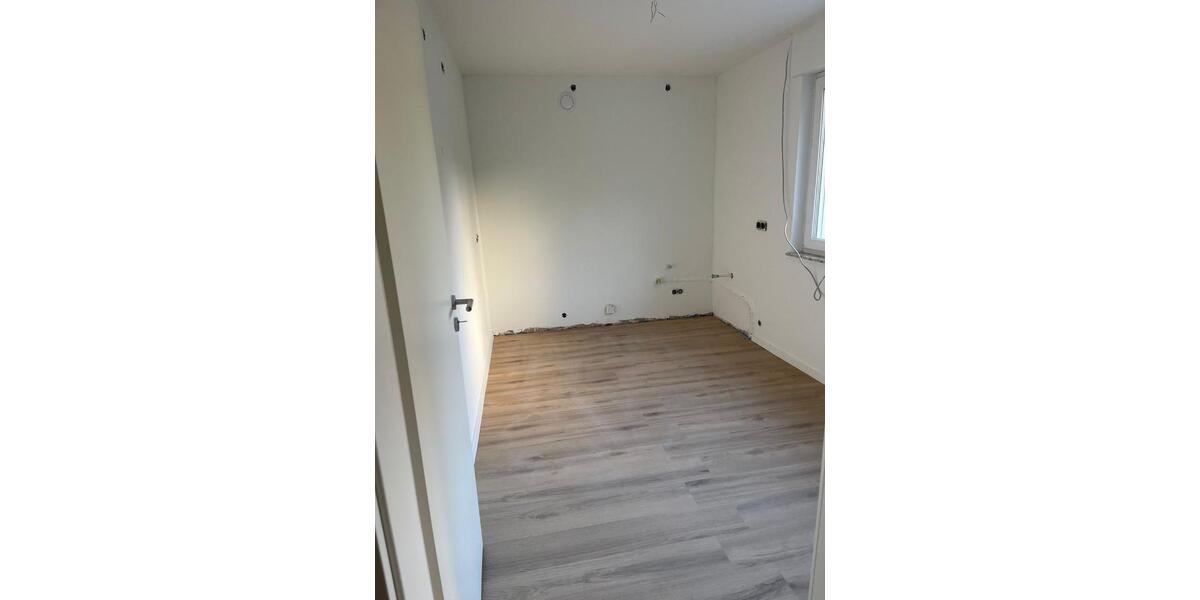 Erdgeschoßwohnung Iserlohn Sümmern - 3 Zimmer, 73 m&sup2;, 990&euro; | Angebot:24294342