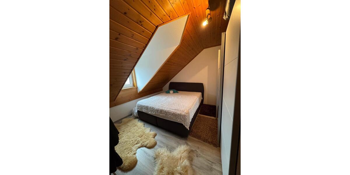 Dachgeschoßwohnung Weilmünster - 3 Zimmer, 123 m&sup2;, 900&euro; | Angebot:25944225