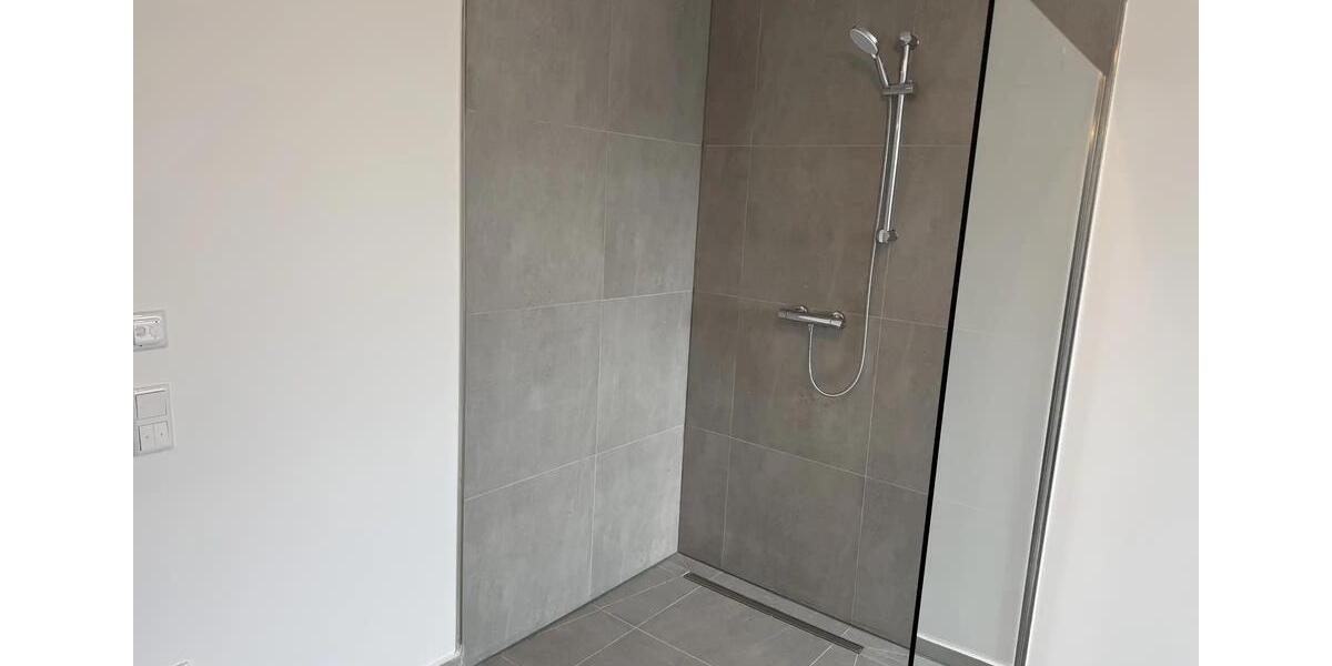 Doppelhaushälfte Uchte - 6 Zimmer, 178 m&sup2;, 1.400&euro; | Angebot:26255584