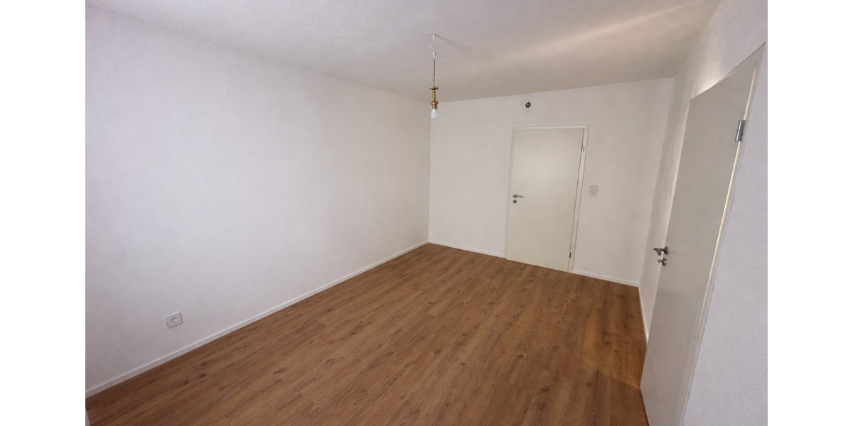 Etagenwohnung Waldbrunn - 3 Zimmer, 80 m&sup2;, 700&euro; | Angebot:25893572