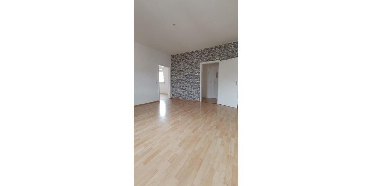 Dachgeschoßwohnung Wuppertal - 4 Zimmer, 97 m&sup2;, 896&euro; | Angebot:26648399