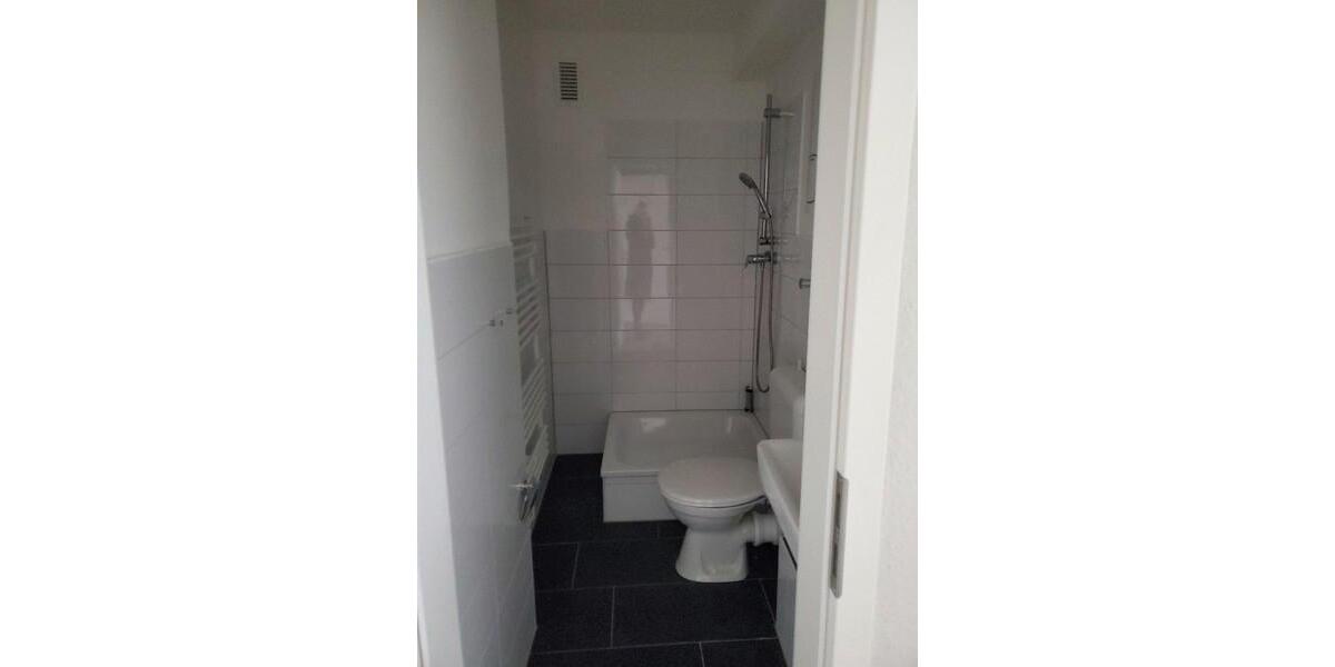 Etagenwohnung Essen Südviertel - 2 Zimmer, 44 m&sup2;, 442&euro; | Angebot:25140250