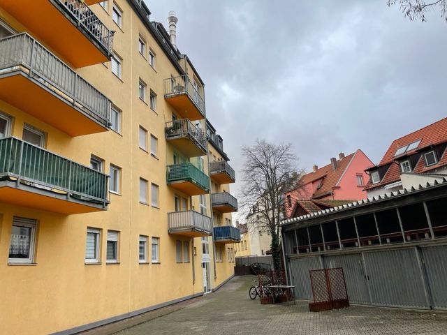2-Zimmer-Wohnung (mit Wintergarten und Tiefgaragenstellplatz)