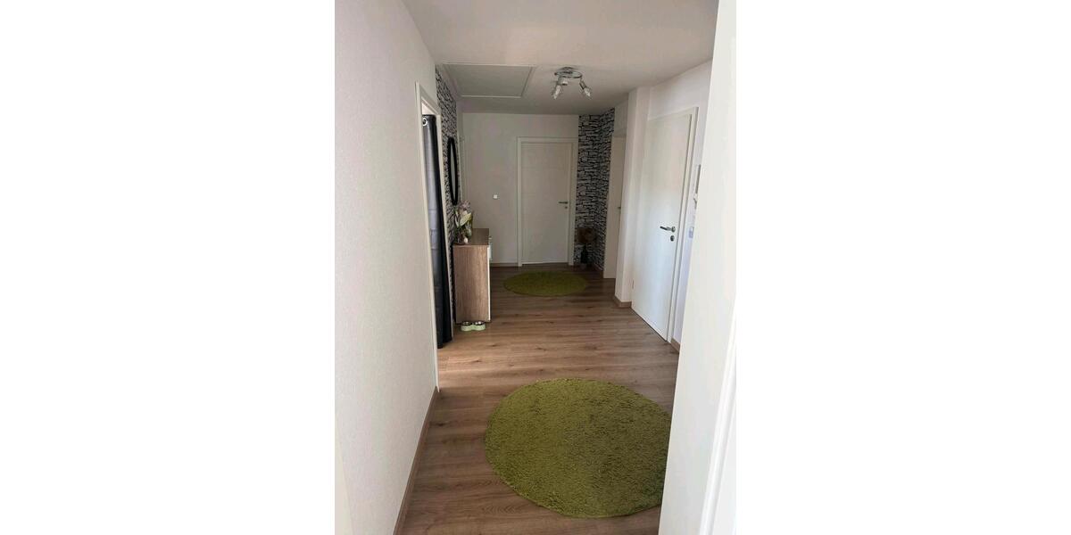 Dachgeschoßwohnung Bad Salzdetfurth - 4 Zimmer, 90 m&sup2;, 650&euro; | Angebot:25047514