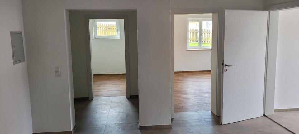 Erdgeschoßwohnung Holzheim - 3.5 Zimmer, 95 m&sup2;, 750&euro; | Angebot:26007901