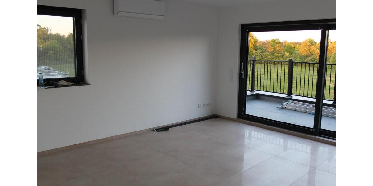 Etagenwohnung Rüsselsheim am Main - 3 Zimmer, 97 m&sup2;, 1.600&euro; | Angebot:26442716
