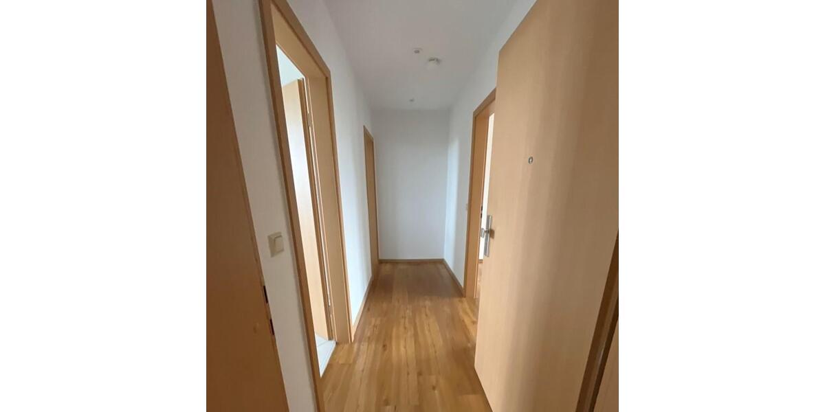 Etagenwohnung Querfurt - 2 Zimmer, 48 m&sup2;, 275&euro; | Angebot:25922722