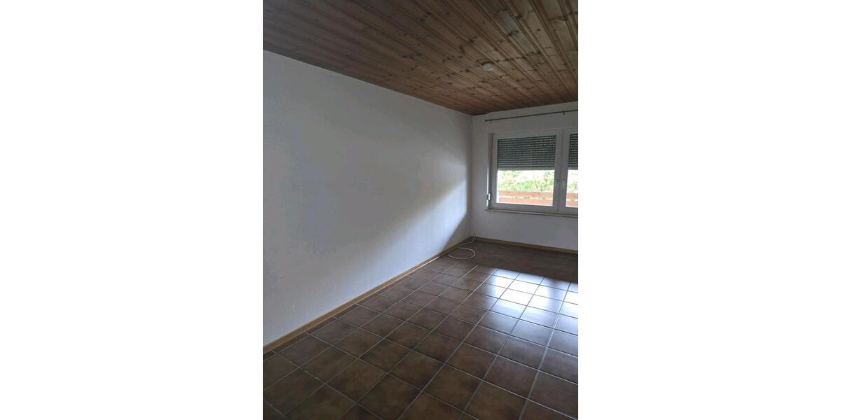 Erdgeschoßwohnung Frankenau - 1 Zimmer, 80 m&sup2;, 500&euro; | Angebot:24466555