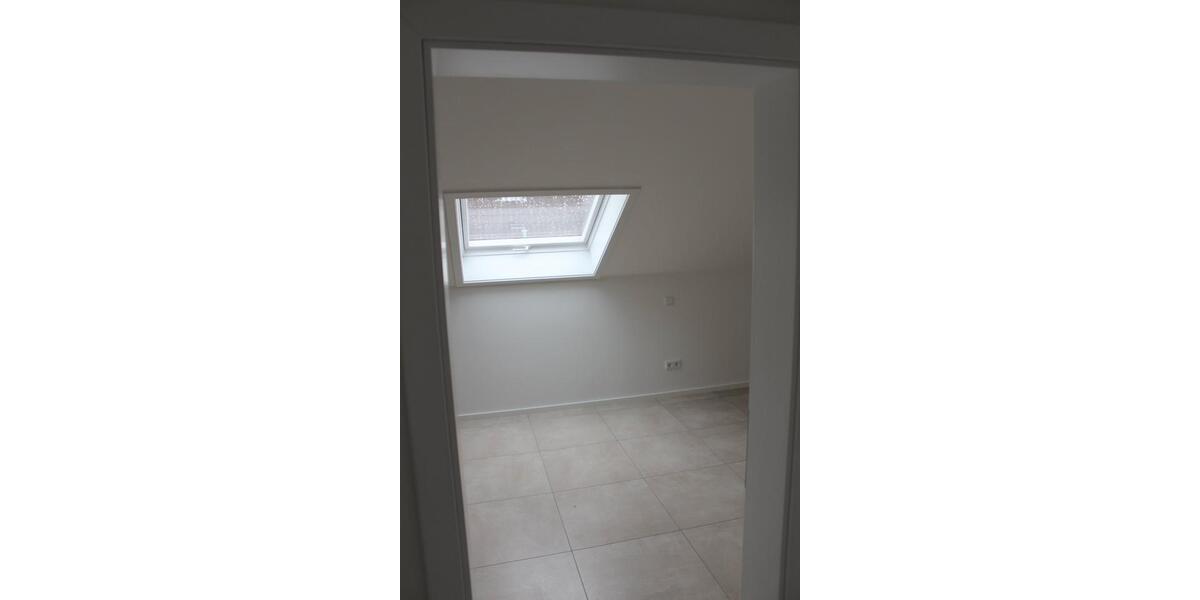 Dachgeschoßwohnung Hainburg - 2 Zimmer, 65 m&sup2;, 950&euro; | Angebot:26670525