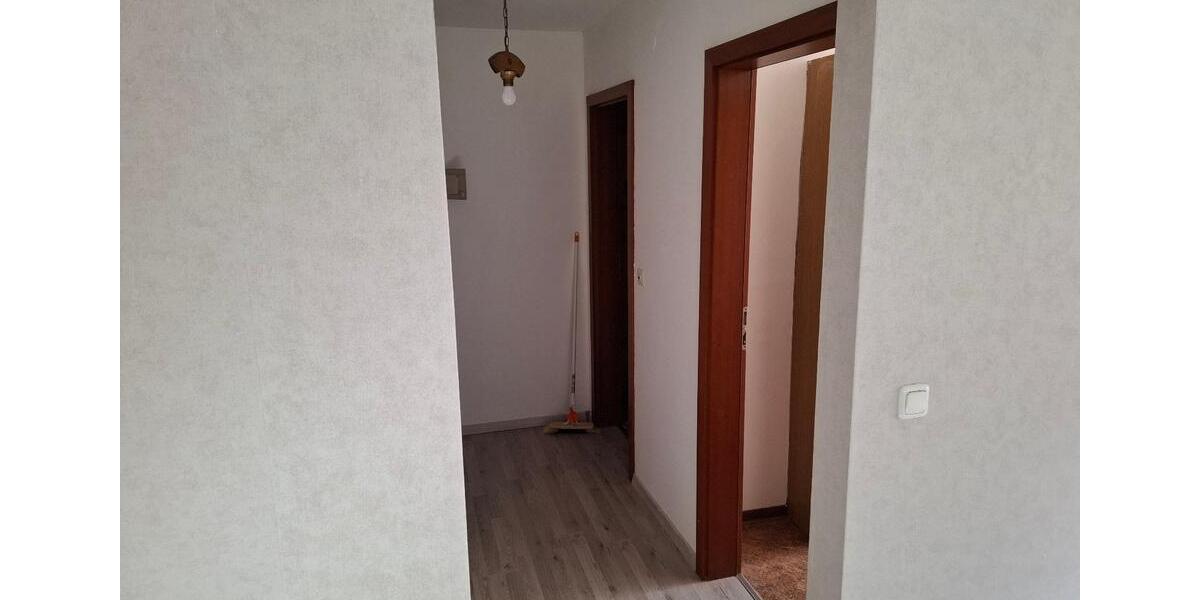 Dachgeschoßwohnung Emmelshausen - 1 Zimmer, 32 m&sup2;, 385&euro; | Angebot:25993413