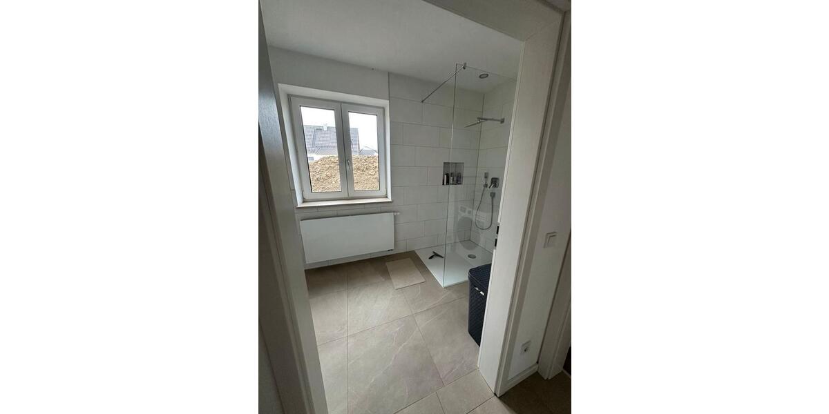 Erdgeschoßwohnung Elsendorf - 3 Zimmer, 79 m&sup2;, 1.000&euro; | Angebot:26021025
