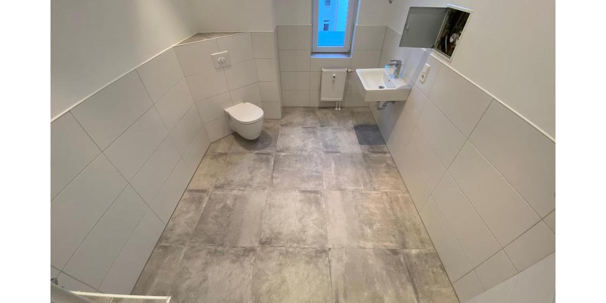 Außergewöhnlich wohnen! Großzügige 4-Raum-Wohnung mit Wohnküche, Komfortbad und Stellplatz in Gera. - Etagenwohnung Gera Ostviertel | Angebot:27284787