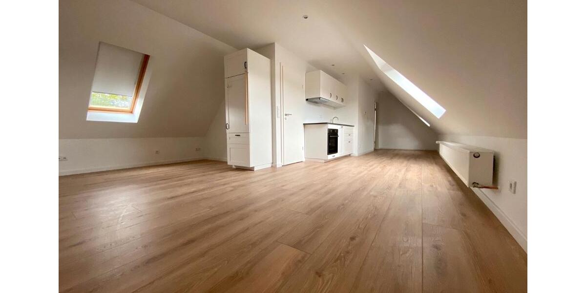 Dachgeschoßwohnung Hanau - 2 Zimmer, 45 m&sup2;, 750&euro; | Angebot:26493159
