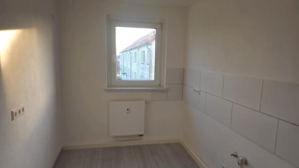 Etagenwohnung Osternienburger Land - 4 Zimmer, 70 m&sup2;, 430&euro; | Angebot:26268412