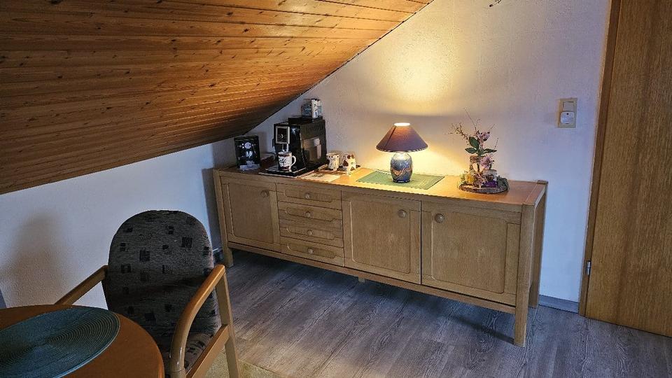 Dachgeschoßwohnung Gersfeld (Rhön) - 2 Zimmer, 50 m&sup2;, 450&euro; | Angebot:26335169