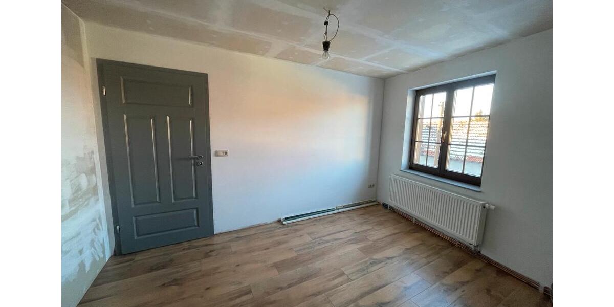 Besondere 3,5-Zi-Wohnung in saniertem Bauernhaus z.Erstvermietung 3.5 zimmer