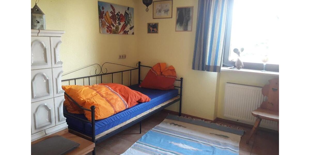 Möbliertes, geräumiges WG-Zimmer zu vermieten 1 zimmer