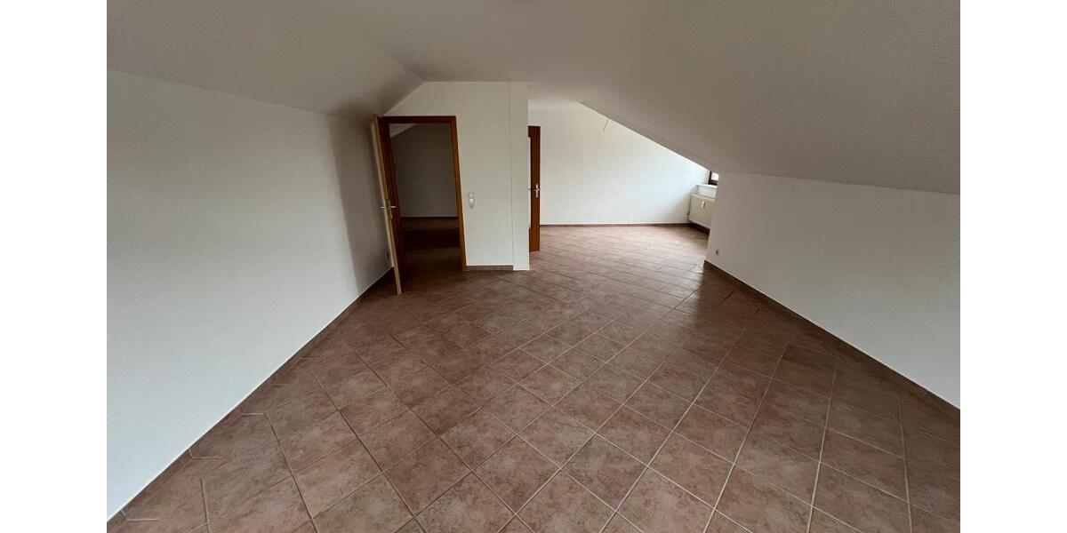 Dachgeschoßwohnung Braunfels - 2 Zimmer, 80 m&sup2;, 700&euro; | Angebot:24853699