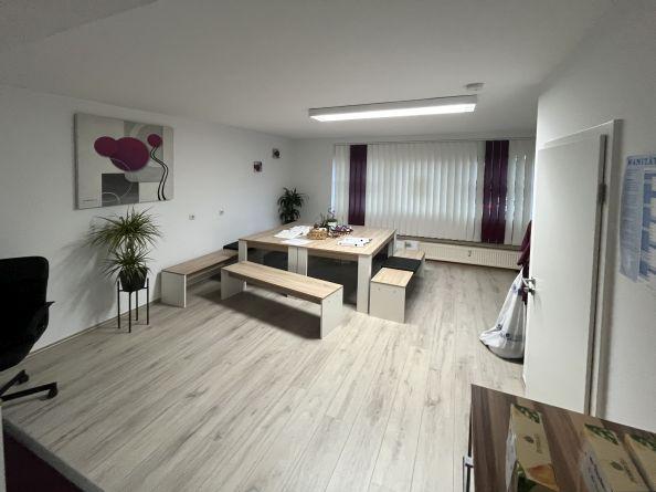 VB3159 Laden- oder Bürofläche an Hauptausfallstraße Regensburg - südöstlicher Stadtrand zimmer