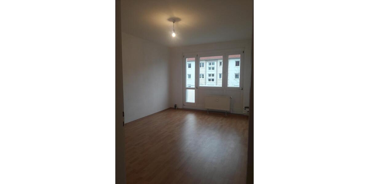 Etagenwohnung Zerbst (Anhalt) - 3 Zimmer, 57 m&sup2;, 320&euro; | Angebot:26505455