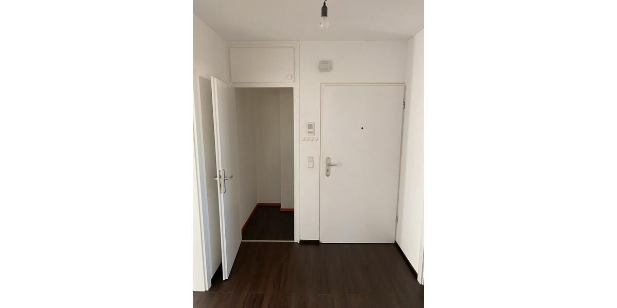 Etagenwohnung Regensburg Galgenberg - 3 Zimmer, 77 m&sup2;, 1.000&euro; | Angebot:25995133