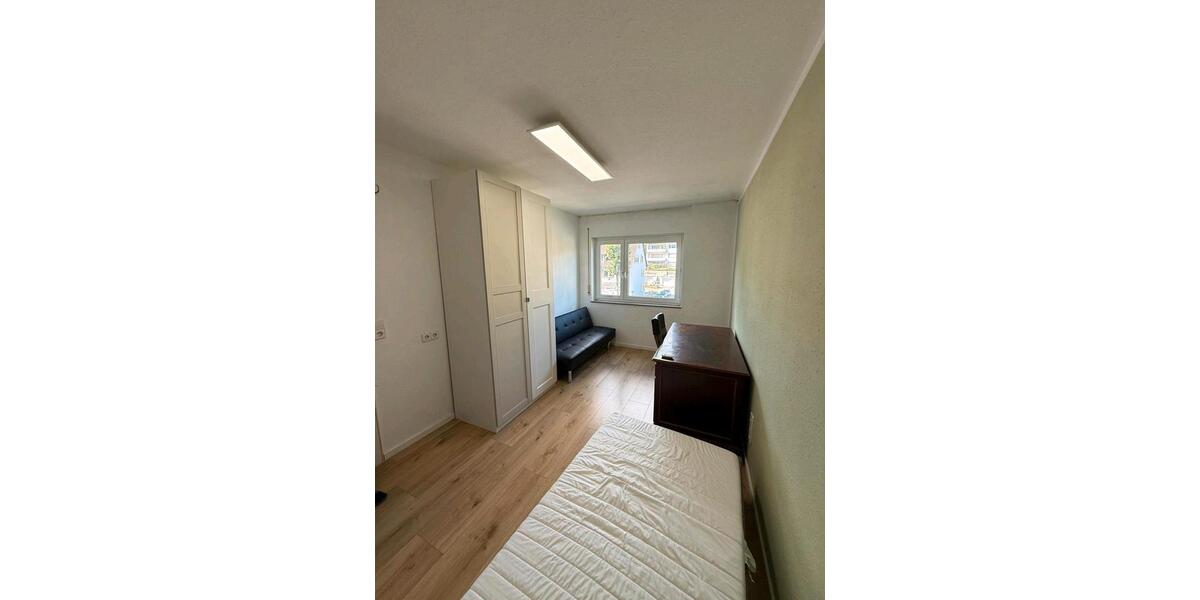 Heller 14qm Zimmer in 4er WG 4 zimmer