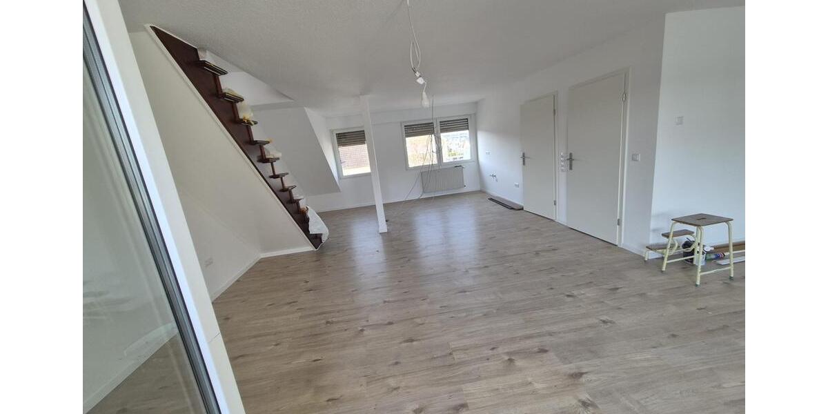 Dachgeschoßwohnung Koblenz - 2.5 Zimmer, 98 m&sup2;, 1.050&euro; | Angebot:25641190
