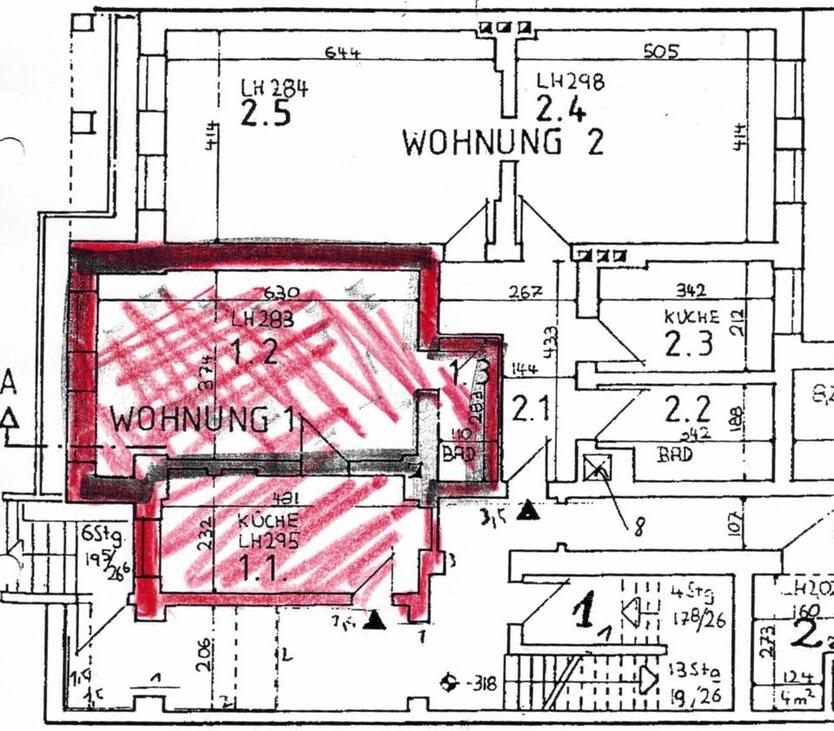Souterrain-Wohnung in traumhaftem Altbau │ PodbiList │ ab sofort