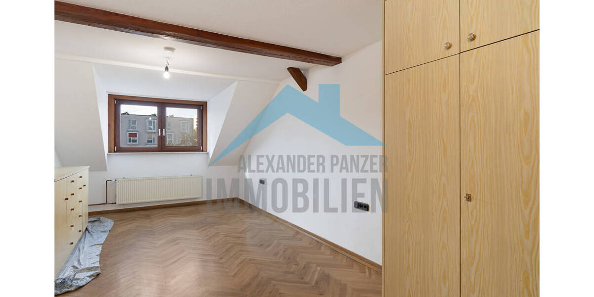 Etagenwohnung Kassel Wesertor - 4 Zimmer, 110 m&sup2;, 990&euro; | Angebot:23983135