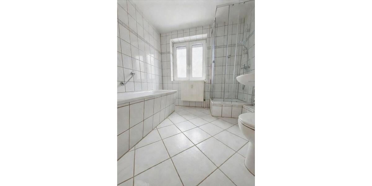 Etagenwohnung Uelzen - 4 Zimmer, 105 m&sup2;, 899&euro; | Angebot:26623634