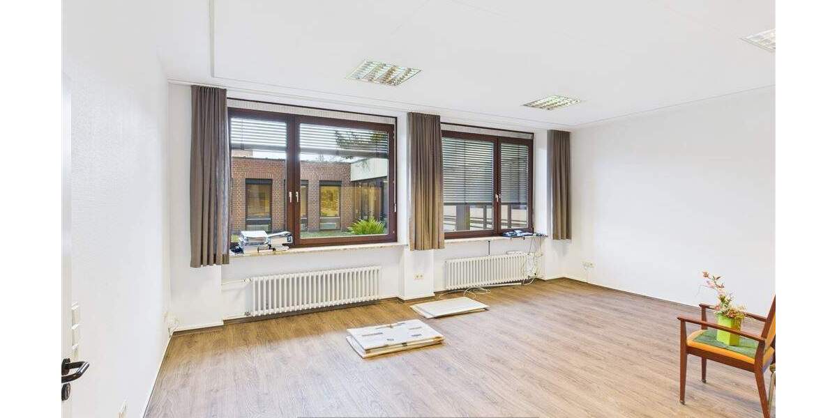 Einfamilienhaus Hamburg Schnelsen - 6 Zimmer, 1.350&euro; | Angebot:25739182