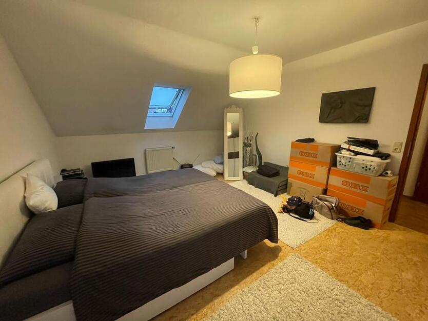 Vermiete 2,5 Zimmer DG-Wohnung 82m² in Sendelbach