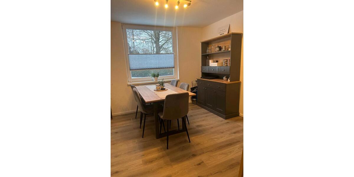 Etagenwohnung Uslar - 3 Zimmer, 86 m&sup2;, 725&euro; | Angebot:24705790