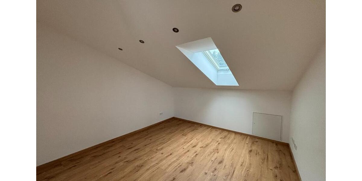 Dachgeschoßwohnung Altomünster - 2 Zimmer, 80 m&sup2;, 1.050&euro; | Angebot:26465620