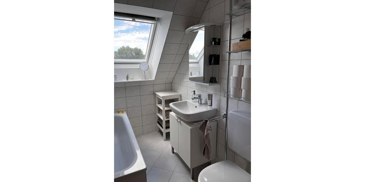 Dachgeschoßwohnung Lehrte - 3 Zimmer, 70 m&sup2;, 540&euro; | Angebot:25397241