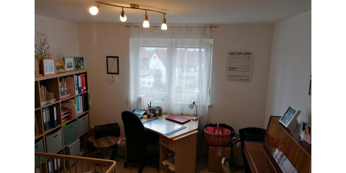 Etagenwohnung Täferrot - 4 Zimmer, 90 m&sup2;, 850&euro; | Angebot:26069493