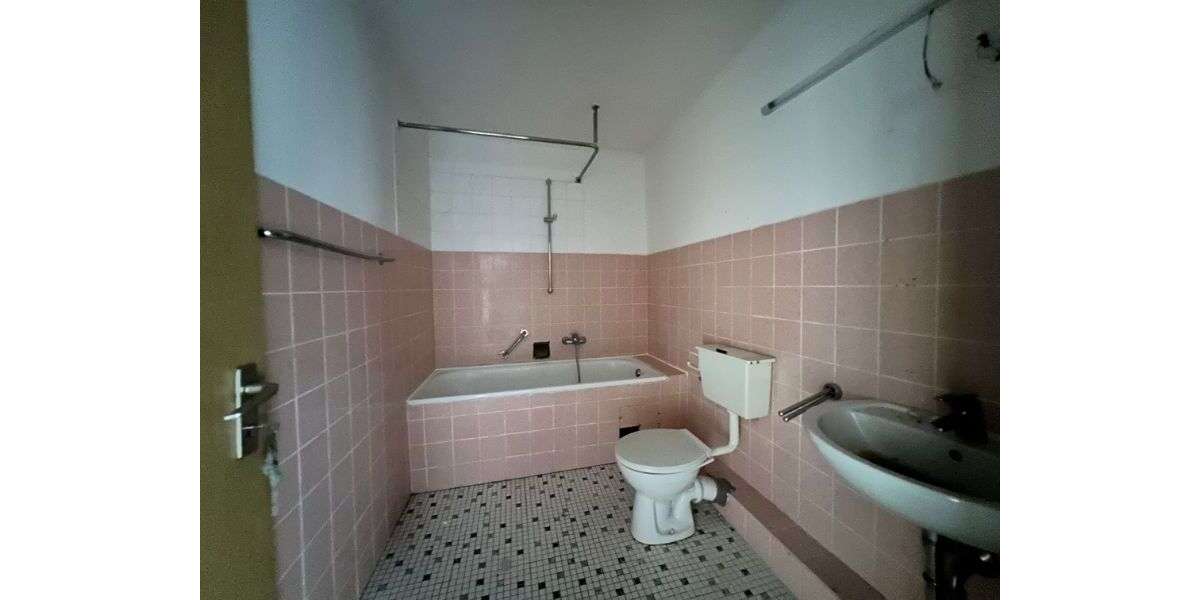 Wohnung zum Mieten in Celle 590 € 97 m² 5 zimmer