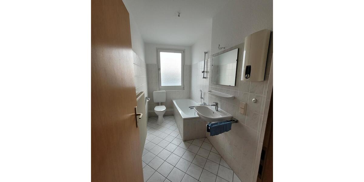 Etagenwohnung Kassel - 3 Zimmer, 77 m&sup2;, 740&euro; | Angebot:26632456