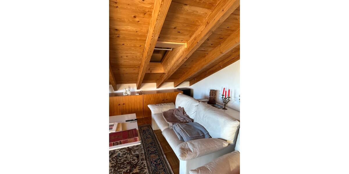 Dachgeschosswohnung in Ka- Grünwettersbach 4 zimmer