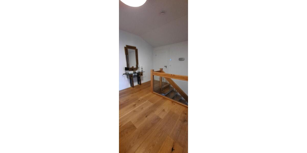 Dachgeschoßwohnung Kümmersbruck - 2.5 Zimmer, 65 m&sup2;, 1.280&euro; | Angebot:26340119