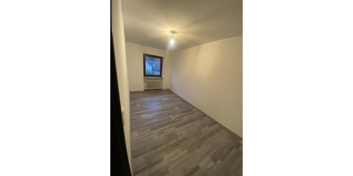 Etagenwohnung Dürrwangen - 1.000&euro; | Angebot:22694616