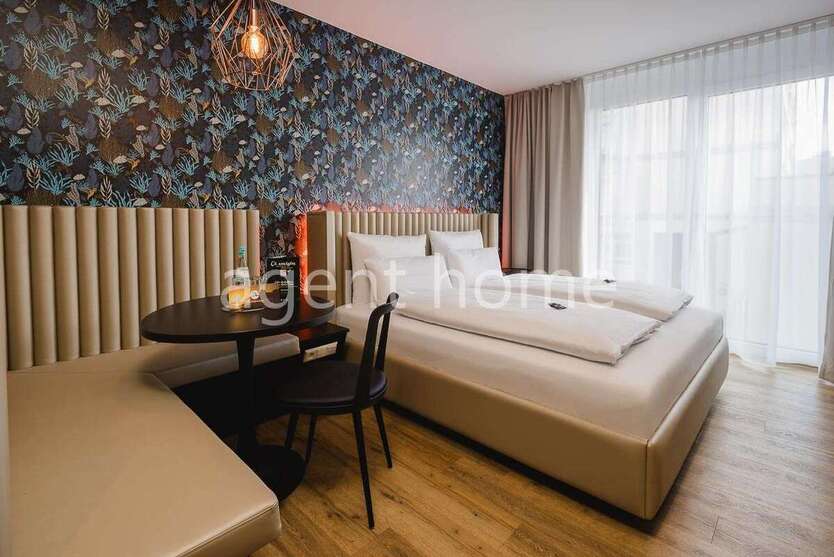 Wohnen auf Zeit in Stuttgart 1.420 € 1 zimmer