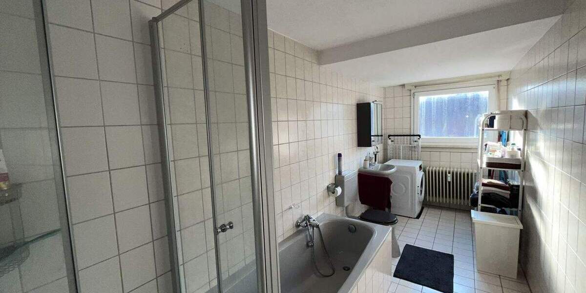 Etagenwohnung Karlsruhe Innenstadt-West - 2 Zimmer, 71 m&sup2;, 850&euro; | Angebot:25909411