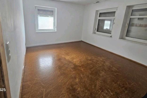 Etagenwohnung Weida - 2 Zimmer, 60 m&sup2;, 430&euro; | Angebot:26477468