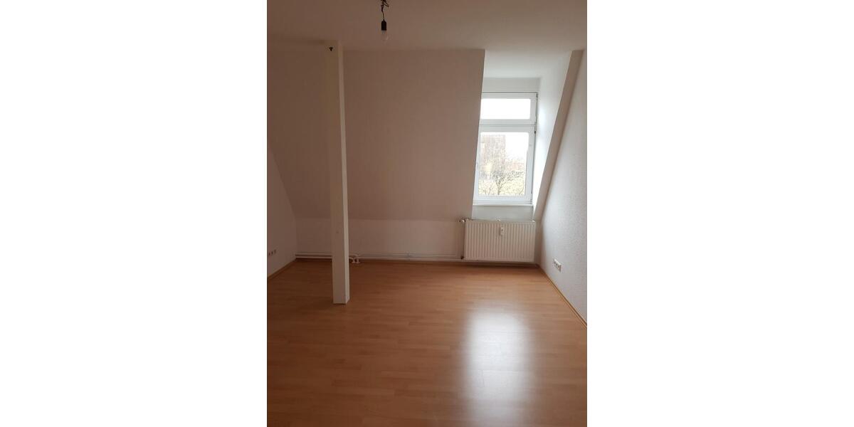 Dachgeschoßwohnung Flensburg Falkenberg - 2 Zimmer, 65 m&sup2;, 585&euro; | Angebot:26132625