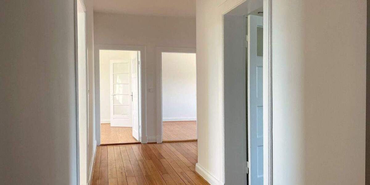 Etagenwohnung Kiel Blücherplatz - 4 Zimmer, 99 m&sup2;, 1.783&euro; | Angebot:25726585