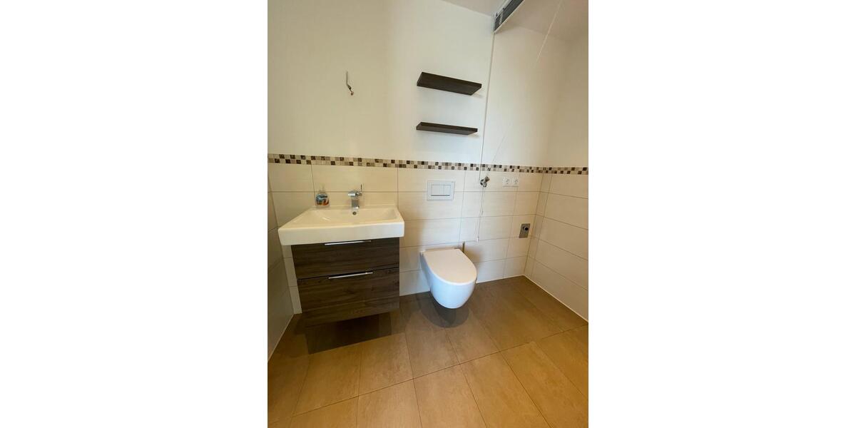 Terrassenwohnung Hohenthann - 4 Zimmer, 140 m&sup2;, 1.960&euro; | Angebot:26036582